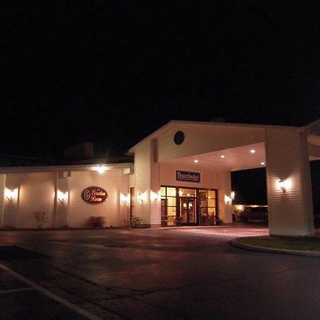 Travelodge Inn & Suites Latham Exterior foto