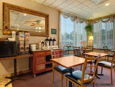 Travelodge Inn & Suites Latham Restaurante foto