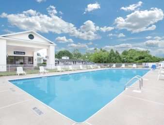 Travelodge Inn & Suites Latham Facilidades foto